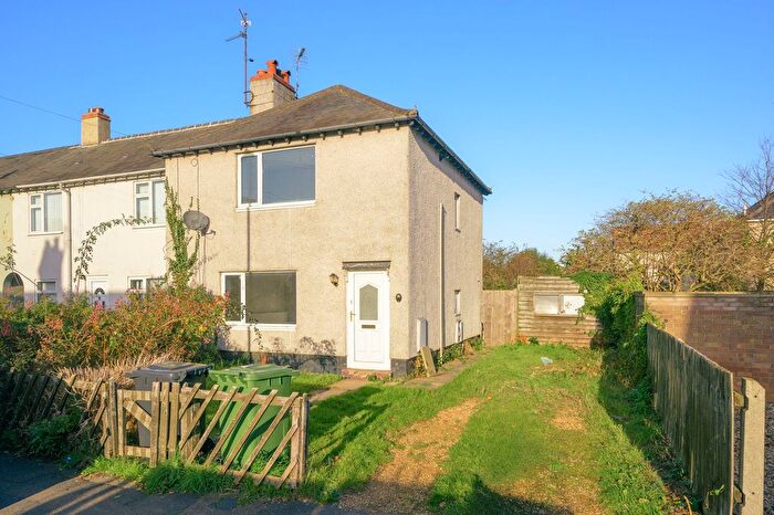 2 Bedroom Semi Detached House For Sale In Huntly Road, Peterborough, PE2