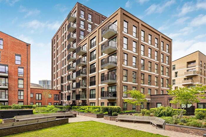 2 Bedroom Apartment For Sale In Carraway Street, Reading, RG1