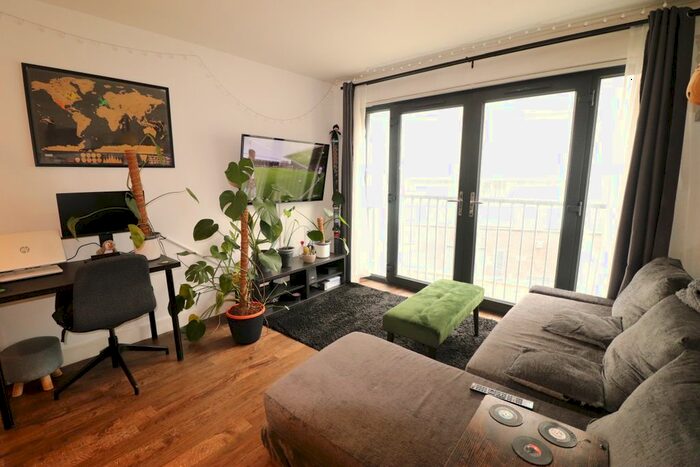 Studio To Rent In The Hub, Clive Passage, Birmingham, B4