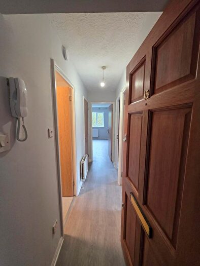 2 Bedroom Flat To Rent In Christchurch Avenue, London, NW6