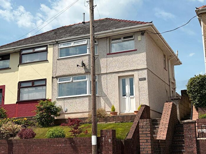 3 Bedroom Semi-Detached House For Sale In Beaufort Road, Ebbw Vale, Blaenau Gwent, NP23