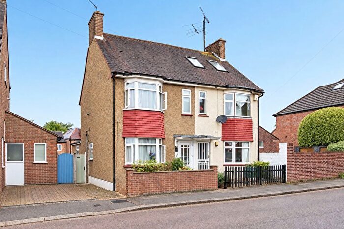 3 Bedroom Semi-Detached House For Sale In Sandringham Road, Watford, WD24