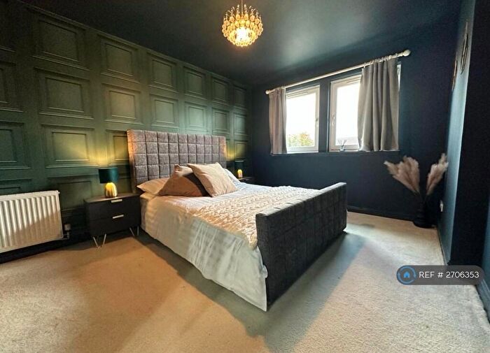 2 Bedroom Flat To Rent In Raploch Avenue, Glasgow, G14