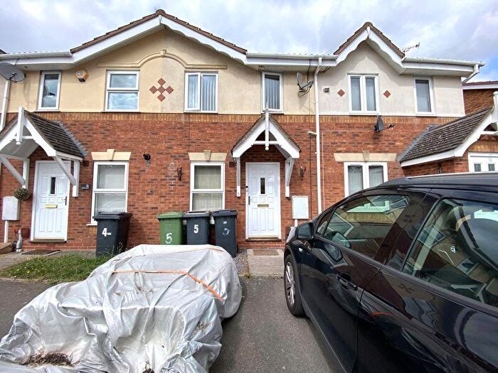 2 Bedroom Mews For Sale In Melfort Close, Nuneaton, CV10