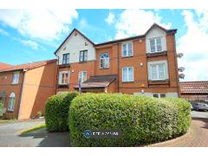 2 Bedroom Flat To Rent In Grange Road, Hunslet, Leeds, LS10