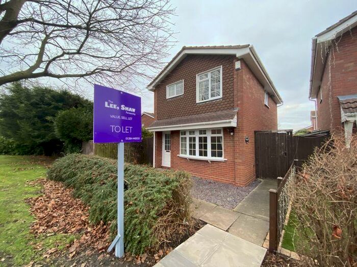 3 Bedroom Detached House To Rent In Sandringham Way, Brierley Hill, DY5