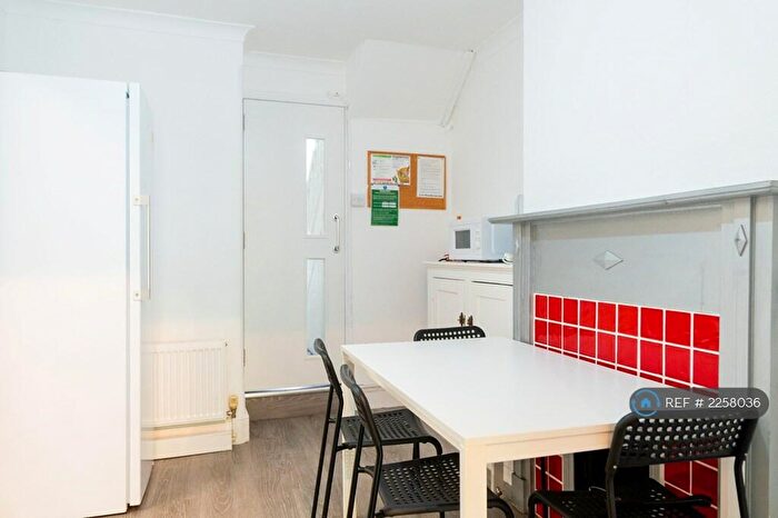 6 Bedroom Terraced House To Rent In Abbey Road, Exeter, EX4