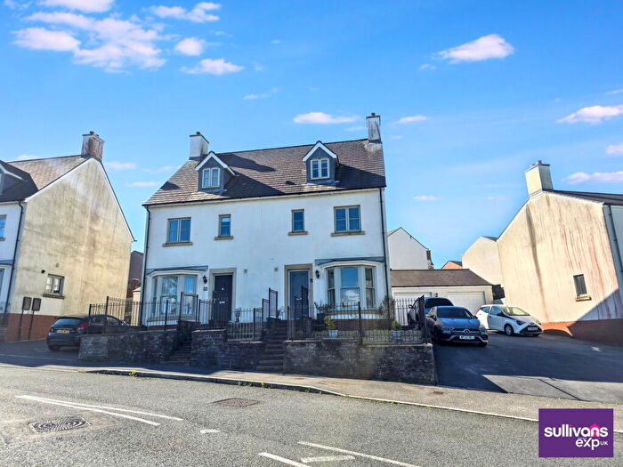 4 Bedroom Town House For Sale In Heathland Way, Llandarcy, Neath, SA10