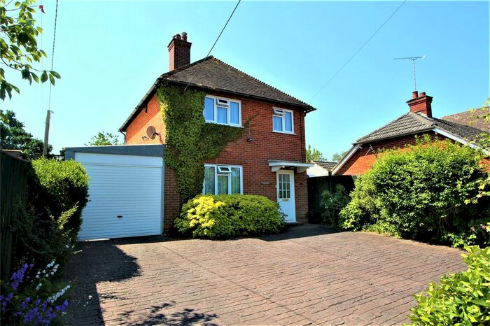 2 Bedroom Detached House To Rent In New Road, Whitehill, Bordon, Hampshire, GU35