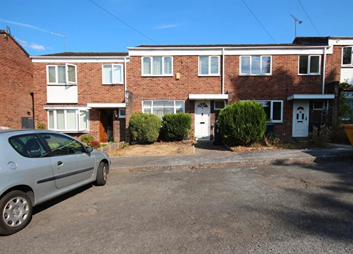 3 Bedroom Terraced House For Sale In Sudbury Close, Leamington Spa, CV32
