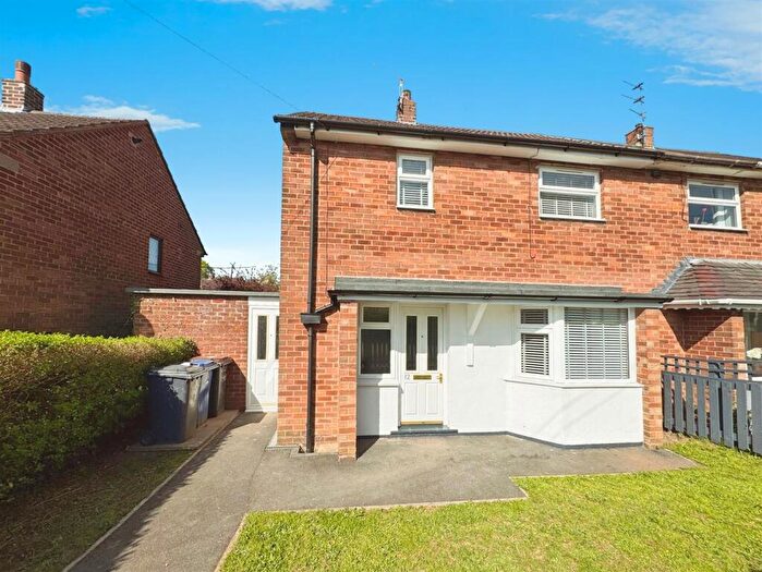2 Bedroom Semi-Detached House To Rent In Wye Road, Newcastle, ST5
