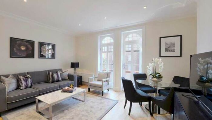 3 Bedroom Apartment To Rent In Hamlet Gardens, W6