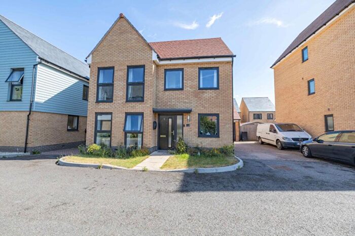 4 Bedroom Detached House For Sale In Bond Close, Faversham, Kent, ME13