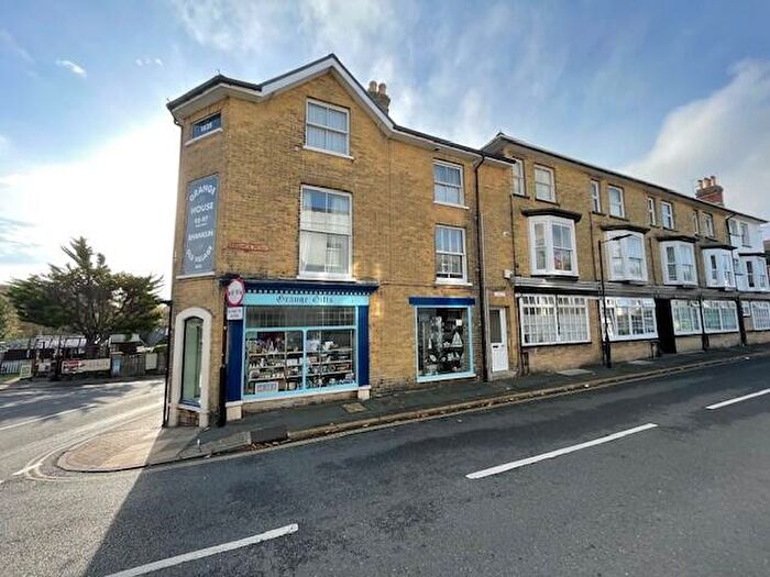 1 Bedroom Flat To Rent In Grange Road, Shanklin, PO37