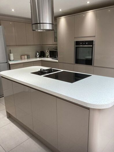 4 Bedroom Terraced House To Rent In Bream Close, Wolverhampton, West Midlands, WV10