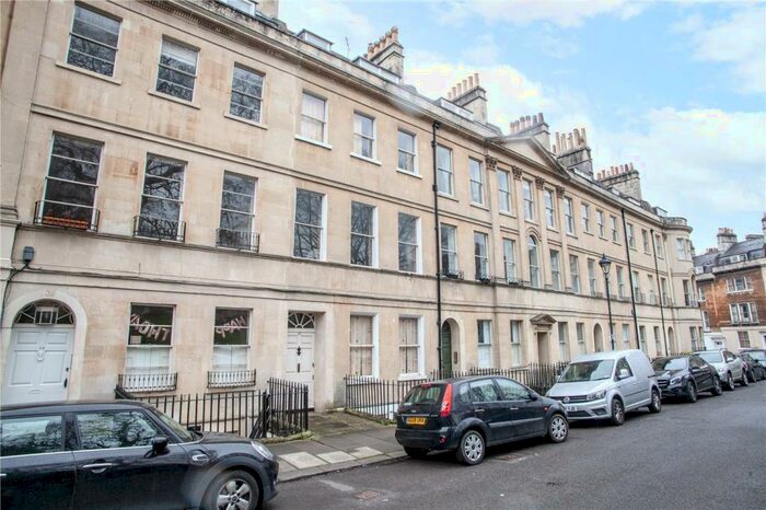 2 Bedroom Apartment To Rent In St. James's Square, Bath, Somerset, BA1