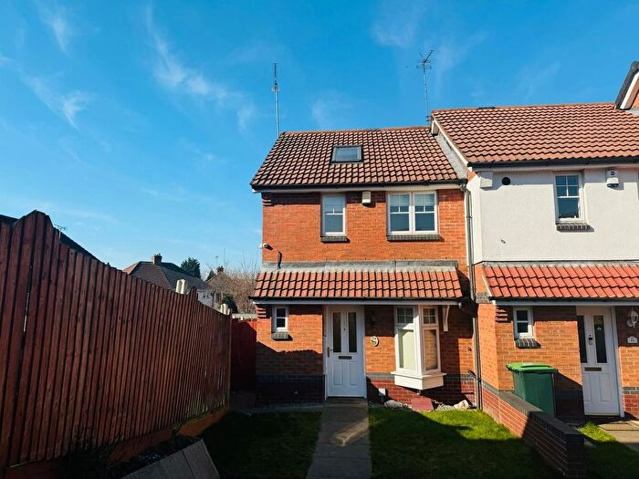 3 Bedroom Terraced House To Rent In Tiverton Drive, West Bromwich, B71