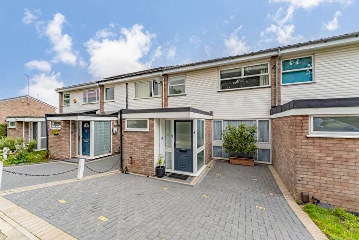 3 Bedroom Terraced House For Sale In The Mead, W13