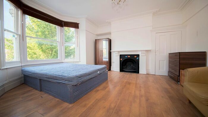 1 Bedroom Flat To Rent In Corinne Road, Tufnell Park, London, N19