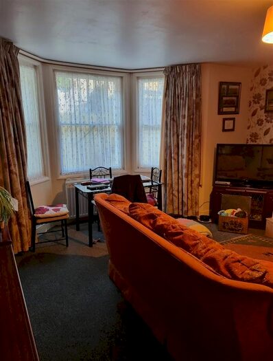 1 Bedroom Flat To Rent In Augusta Road, Ramsgate, CT11