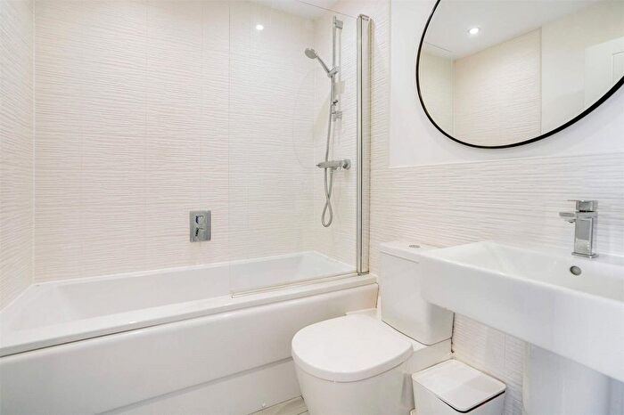 3 Bedroom Terraced House For Sale In Brimley Place, East Kilbride, Glasgow, South Lanarkshire, G75