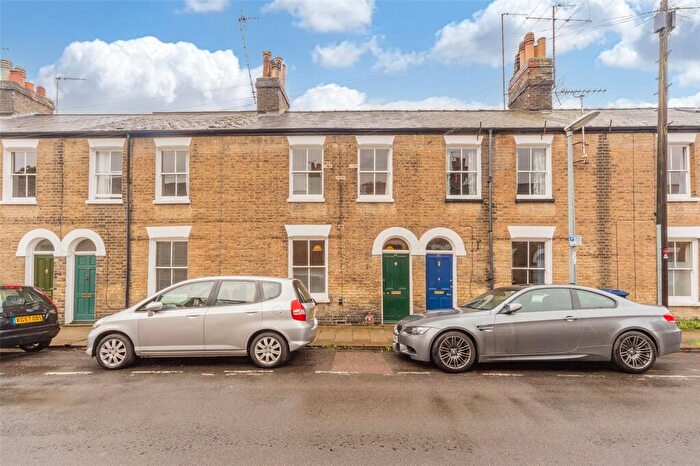 2 Bedroom Terraced House To Rent In Norwich Street, Cambridge, CB2