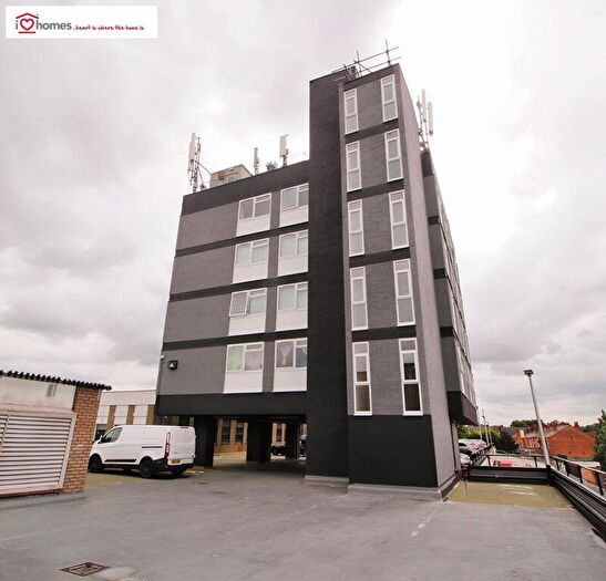 2 Bedroom Flat To Rent In Birmingham Road, Sutton Coldfield, B72