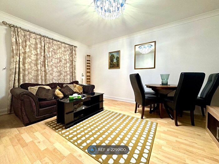1 Bedroom Flat To Rent In Randolph Gardens, London, NW6