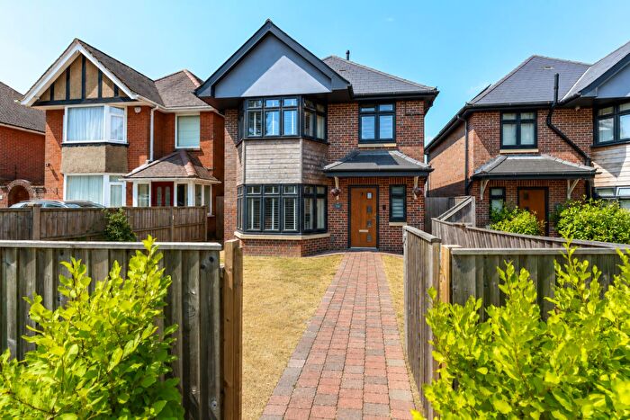 4 Bedroom Detached House For Sale In Gravel Hill, Wimborne, BH21
