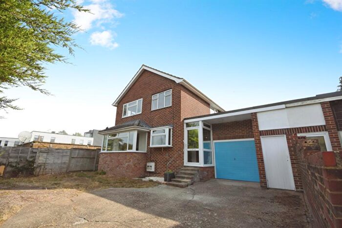 3 Bedroom Detached House For Sale In Thaxted Road, Saffron Walden, CB11