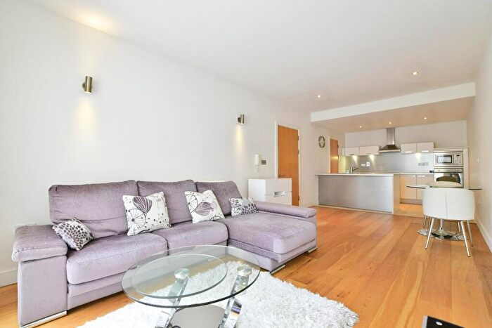 2 Bedroom Apartment To Rent In Green Lane, Wilmslow, Cheshire, SK9