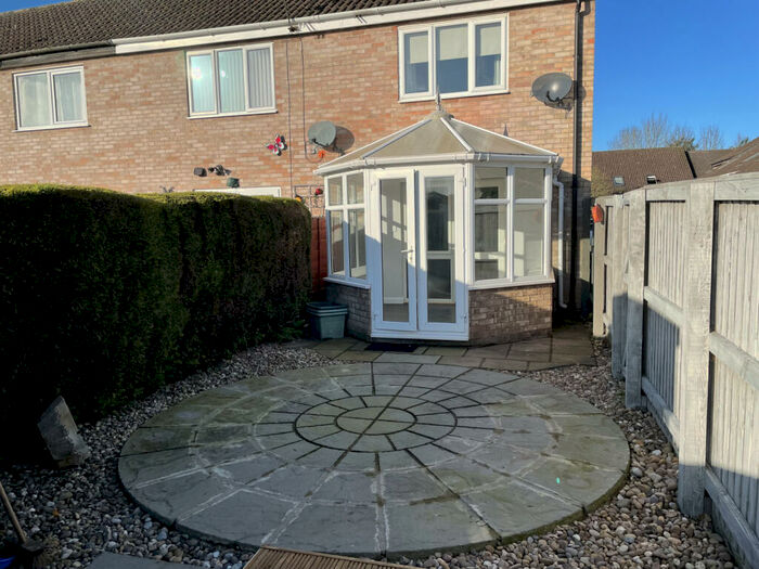 2 Bedroom Terraced House To Rent In Darters Close, GL15