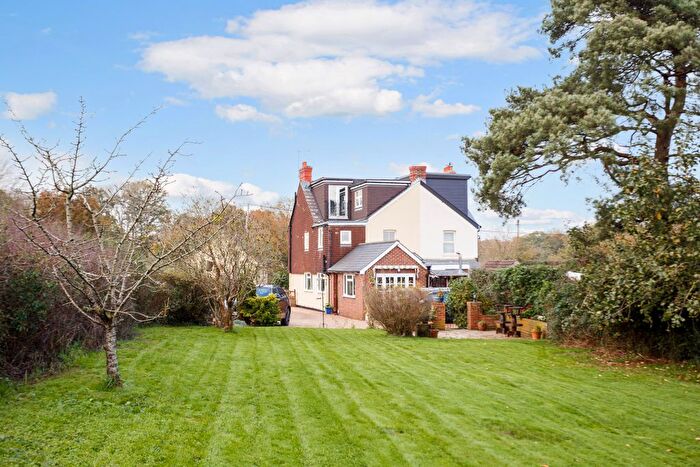 5 Bedroom Semi-Detached House For Sale In Five Oaks Road, Slinfold, RH13
