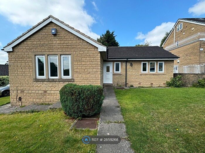 4 Bedroom Bungalow To Rent In Northcroft Rise, Bradford, BD8
