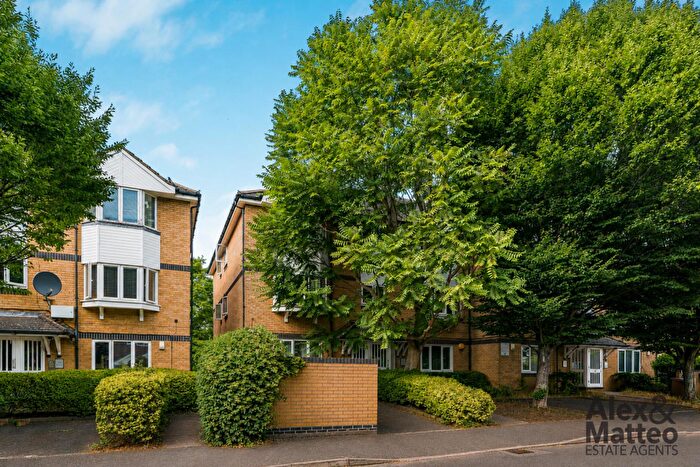 2 Bedroom Flat For Sale In Rossetti Road, Bermondsey, SE16