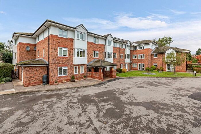 1 Bedroom Retirement Property To Rent In Addlestone, Surrey, KT15