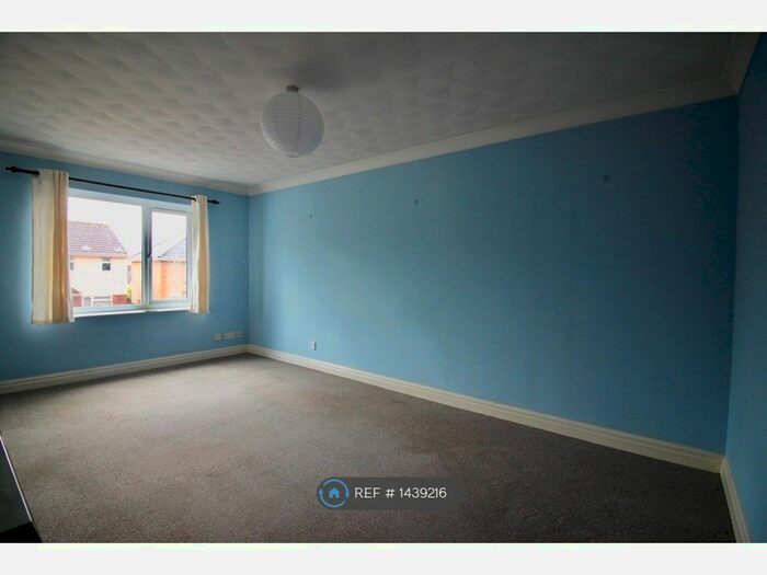 1 Bedroom Flat To Rent In Turner Road, Mile End, Colchester, CO4