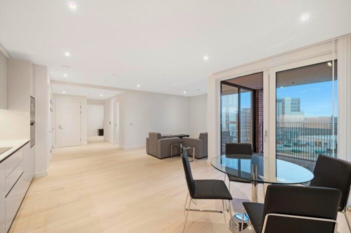 2 Bedroom Apartment To Rent In Weymouth Building, Elephant Park, Elephant & Castle, SE17