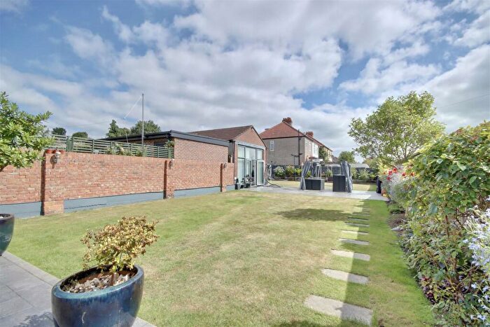 5 Bedroom Detached House For Sale In Waterworks Road, Portsmouth, PO6