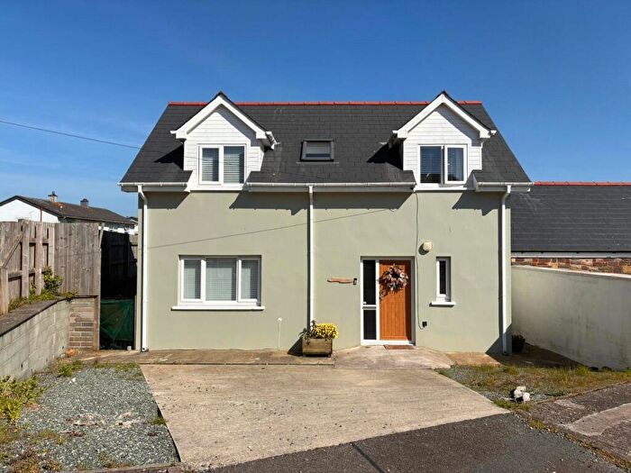 3 Bedroom Detached House For Sale In Murray Road, Milford Haven, Pembrokeshire, SA73