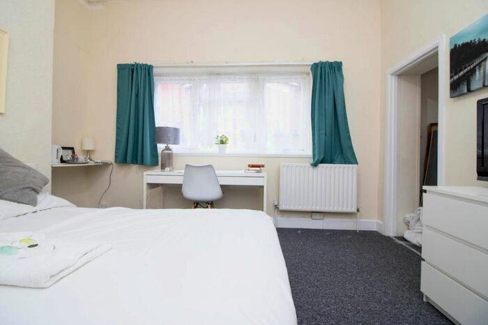 1 Bedroom Property To Rent In Howard Road, Shirley, Southampton, SO15