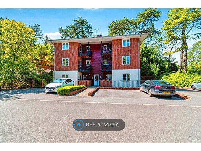 2 Bedroom Flat To Rent In Grange Close, Winchester, SO23