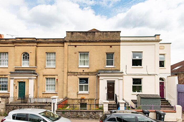 2 Bedroom Apartment To Rent In Grosvenor Road, Bristol, BS2