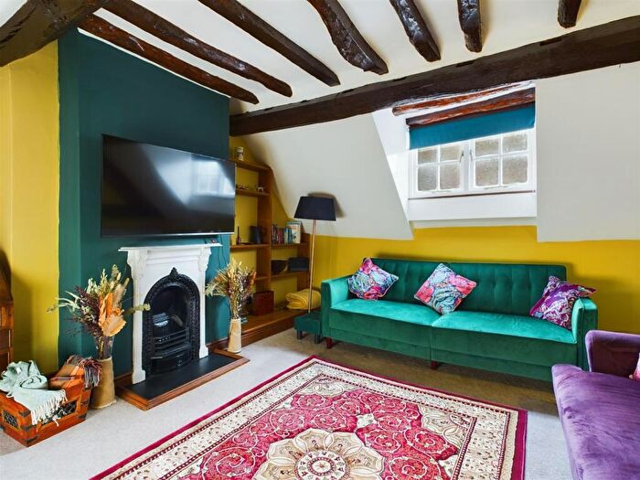 2 Bedroom Apartment For Sale In Load Street, Bewdley, DY12