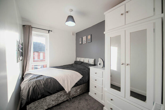 5 Bedroom House Of Multiple Occupation To Rent In Wilfred Road, Walkden, M28