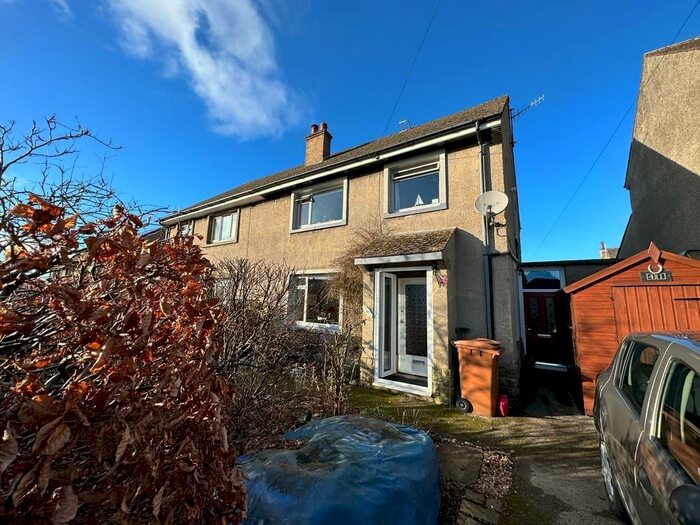 3 Bedroom Semi-Detached House For Sale In Hardy Meadows, Grassington, BD23