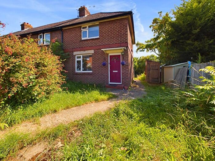 3 Bedroom End Of Terrace House To Rent In Bellingham Crescent, Hove, BN3