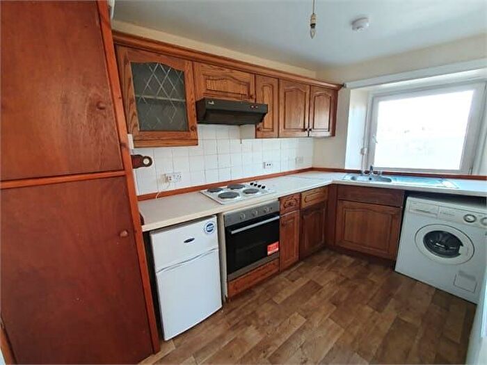 1 Bedroom Flat To Rent In Bank Street, Galashiels, TD1