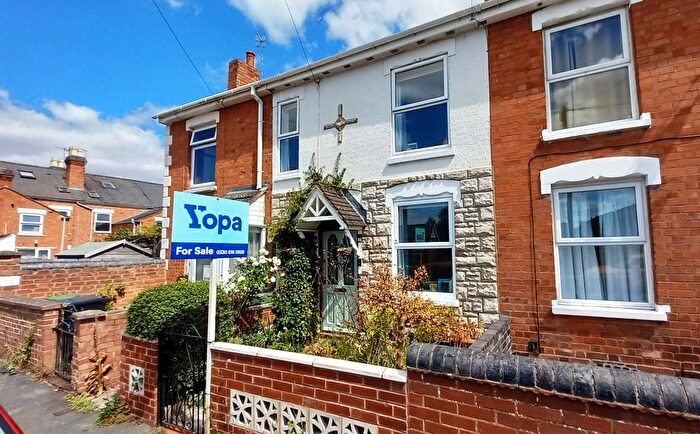 2 Bedroom Terraced House For Sale In Blakefield Walk, Worcester, WR2