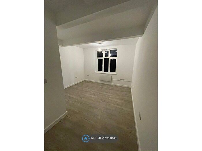 1 Bedroom Maisonette To Rent In High Street, Sheffield, S20